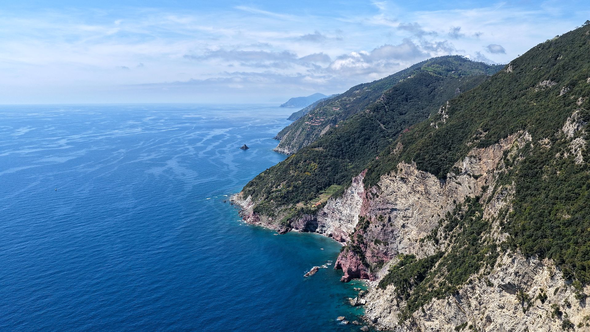 Costa lato Cinque Terre — fotografia aerea con drone, Schiara